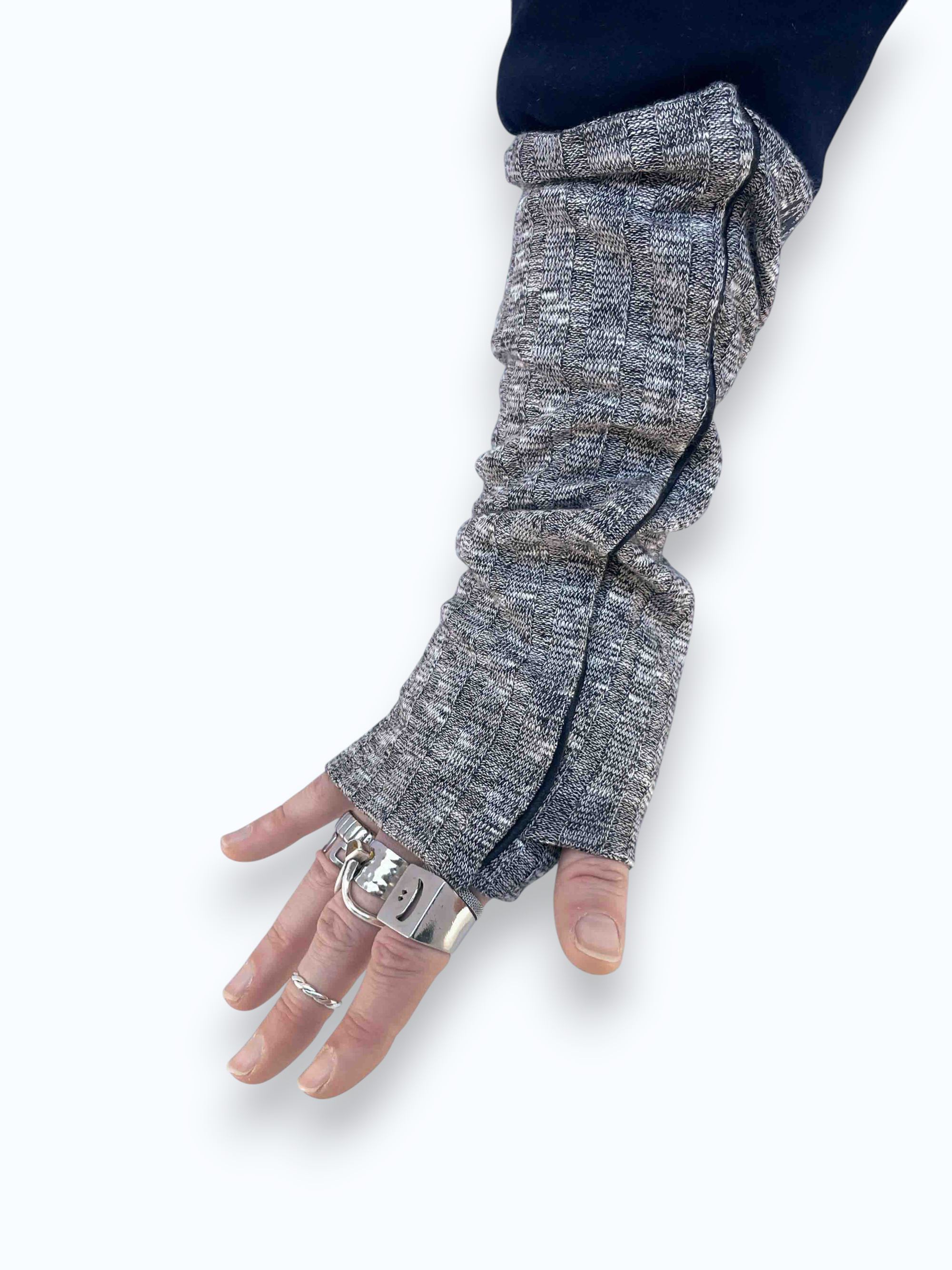 VEY-Handwarmer | RIB KNIT BLACK